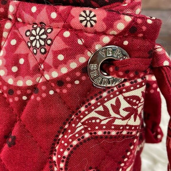 VERA BRADLEY Mesa Red Paisley Sherry Bag Purse Handbag Retired May 2006 Bandana - Picture 6 of 11